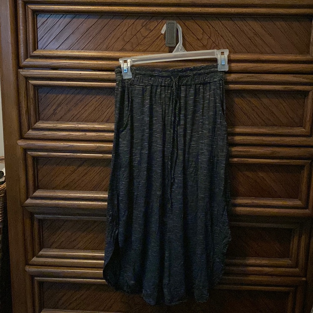 ♣️🤍Sozy Camila Midi Skirt🖤Bought/ never worn🤍♣️